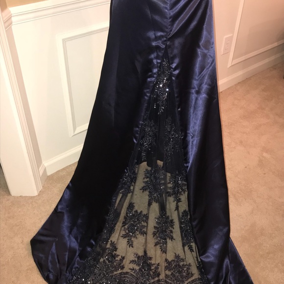 Floor length formal gown. Navy blue and gold - Picture 5 of 6